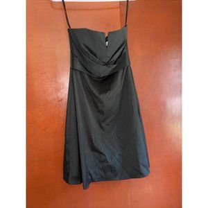 WHITE HOUSE BLACK MARKET Gorgeous Little Black Dress Size 2 Chic Modern Classic